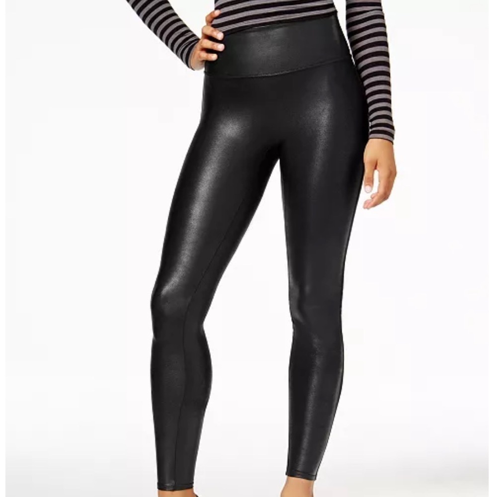 Like New SPANX faux Leather Leggings Black Size Small